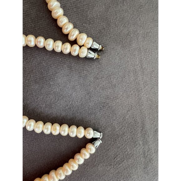 Freshwater Pearl Necklace & Bracelet Set With Screw Clasp - Picture 3 of 3